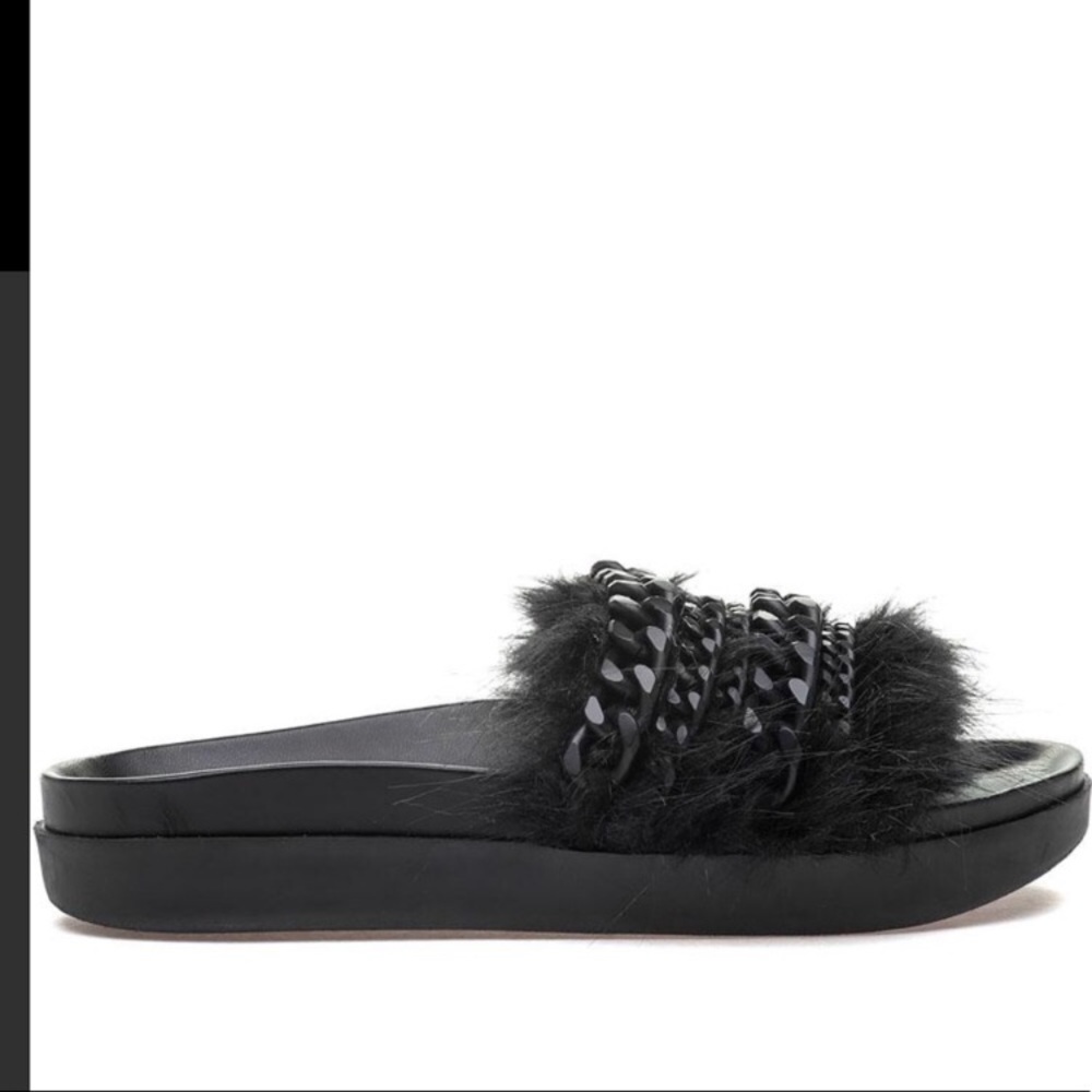 Kendall + Kylie Shiloh Slides
